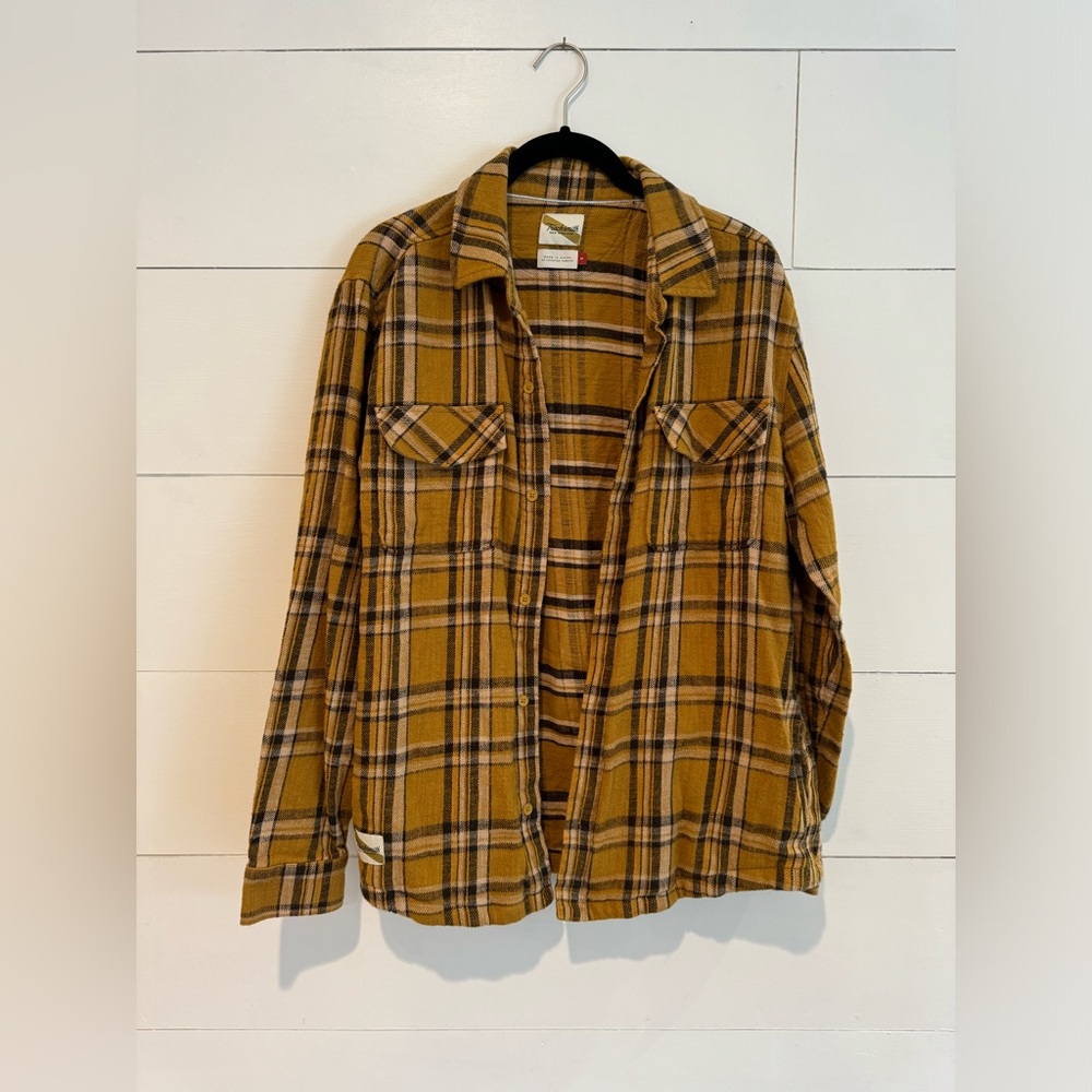Tracksmith cotton flannel size small
